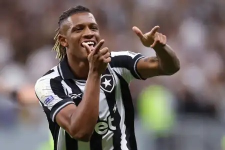 Palmeiras dá nova ‘cartada’ por Danilo e sobe oferta milionária ao Botafogo