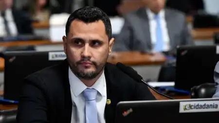 Republicanos avisará PL sobre candidatura de Cleitinho antes da convenção