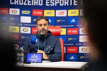 Artur Jorge revela papo com elenco sobre situação do Cruzeiro na Série A: ‘Nossa meta’
