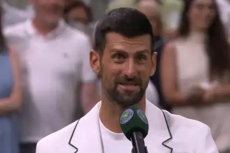 Djokovic compartilha reflexões sobre desafios enfrentados contra Alcaraz e Sinner