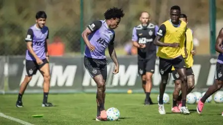Atlético realiza treino preparatório para confronto contra o Palmeiras