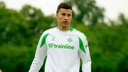 Vasco se aproxima da contratação do volante colombiano Deossa, do Real Betis