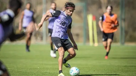 Gustavo Scarpa pode reencontrar titularidade em duelo contra o Palmeiras