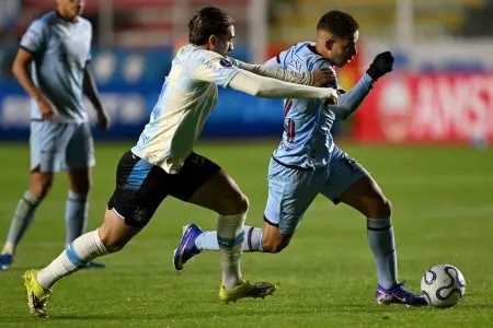 Grêmio é derrotado pelo Bolívar em partida emocionante na altitude de La Paz