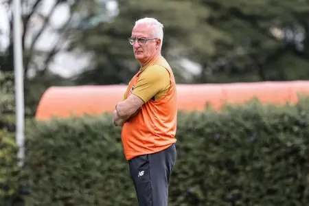 São Paulo enfrenta crise e acumula seis jogos sem vitórias no Campeonato Brasileiro