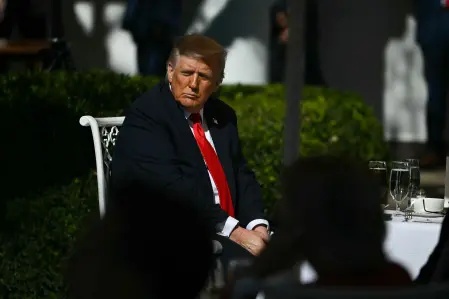 EUA realizam 13ª noite de ataques ao Irã e Trump descarta cessar-fogo
