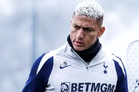 Richarlison pode deixar Tottenham e se transferir para a Juventus na próxima temporada