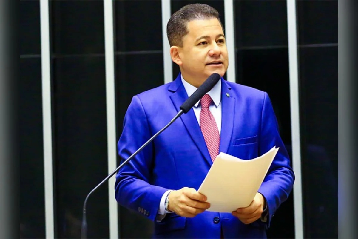 Defesa de Cezinha de Madureira nega irregularidades e critica operação da Polícia Federal