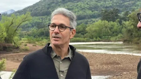 Romeu Zema participa de ato político em Brasília durante agenda de campanha presidencial