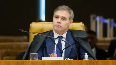 Mendonça determina à Polícia Federal a identificação de integrantes de rede de influência ligada a Vorcaro