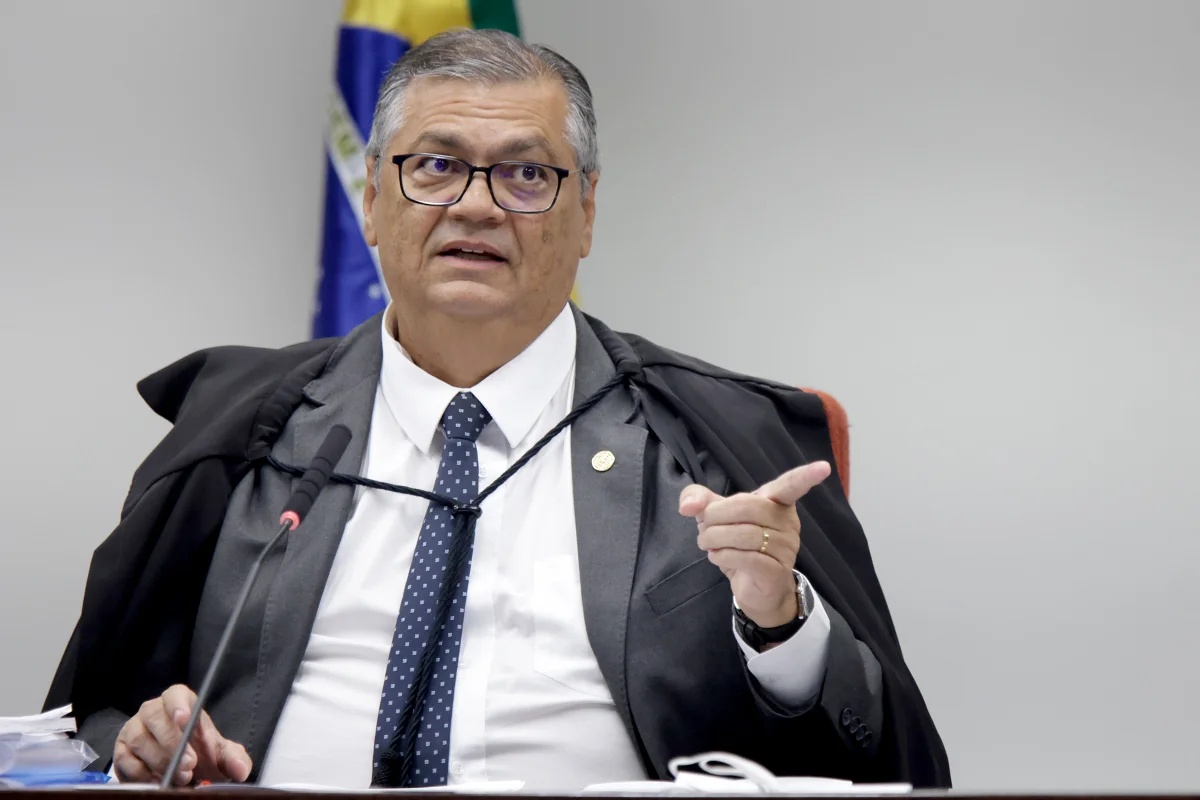 Ministro Flávio Dino comenta vídeo de humorista sobre rotina do STF e afirma que situação se aplica aos ministros