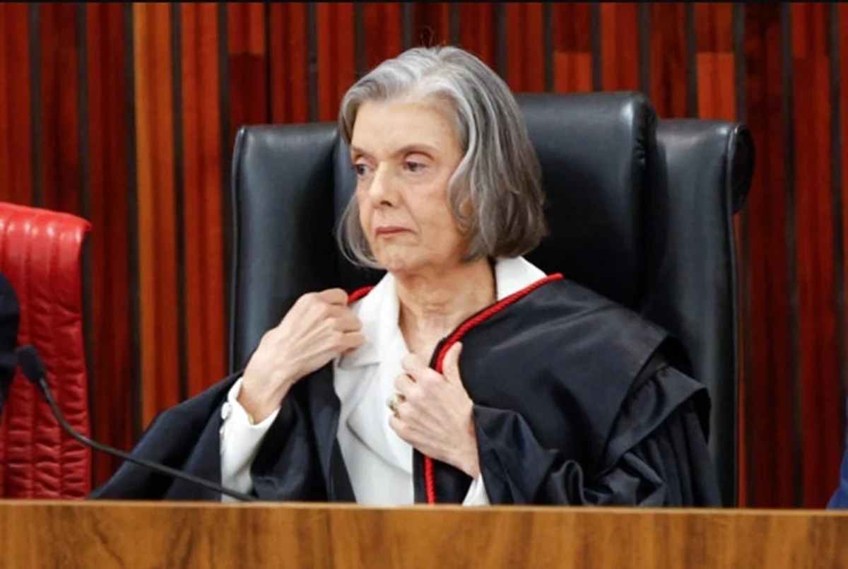 Ministra Carmen Lúcia empata julgamento no STF sobre fusão de processos envolvendo Moraes e Mendonça