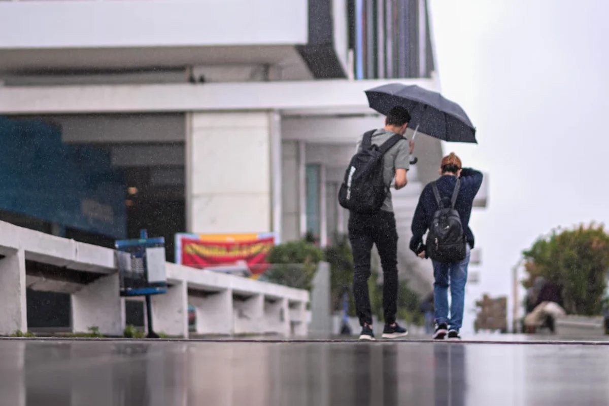 Condições climáticas contrastantes marcam quarta-feira no Brasil, com geada no Sul, temporais no Sudeste e calor intenso no Norte
