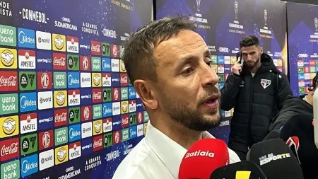Rafinha garante permanência de Dorival Júnior no São Paulo após eliminação na Copa Sul-Americana