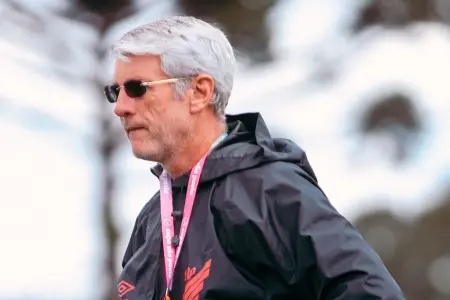 Athletico-PR alerta para dificuldades defensivas após três derrotas consecutivas no Brasileirão