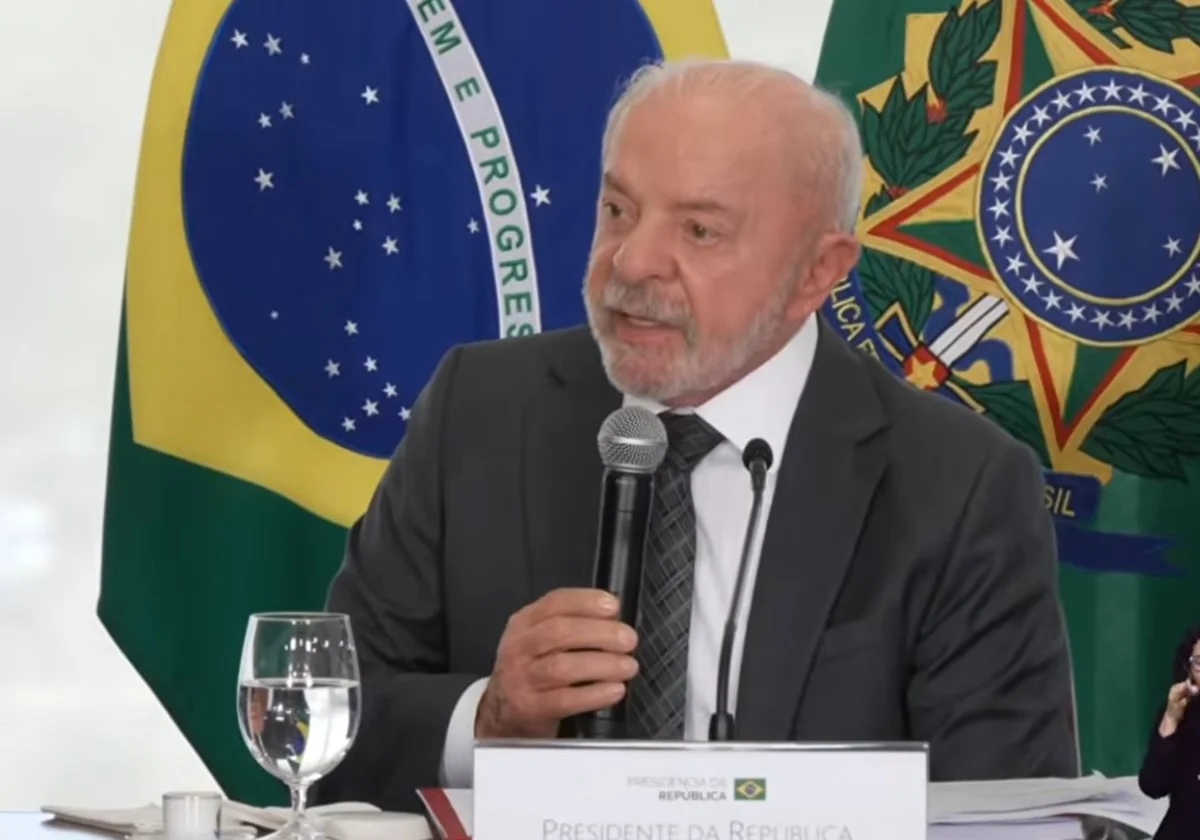 Lula afirma que não indicou Moraes ao STF e rebate acusações de Flávio Bolsonaro