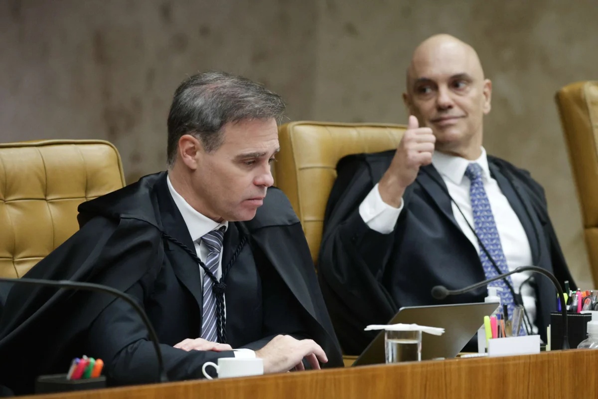 Pesquisa aponta que crise no STF prejudica mais a candidatura de Lula do que a de Flávio Bolsonaro