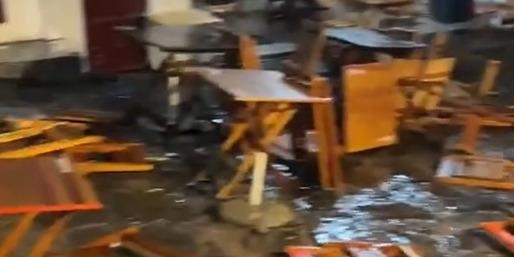 Temporal provoca alagamentos, queda de árvores e transtornos em cidades de Minas Gerais
