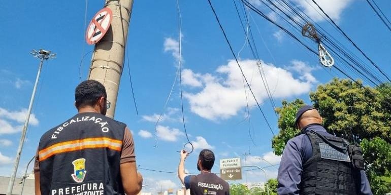 Prefeitura de Belo Horizonte, Cemig e empresas de telecomunicações realizam mutirão para corrigir fios soltos e irregularidades na rede aérea