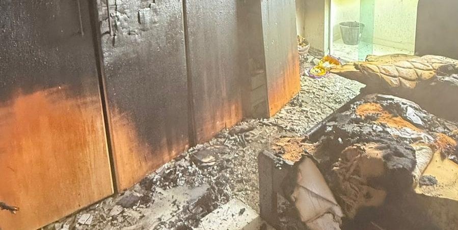 Incêndio em apartamento vazio no bairro Santa Mônica é controlado pelos bombeiros em Uberlândia
