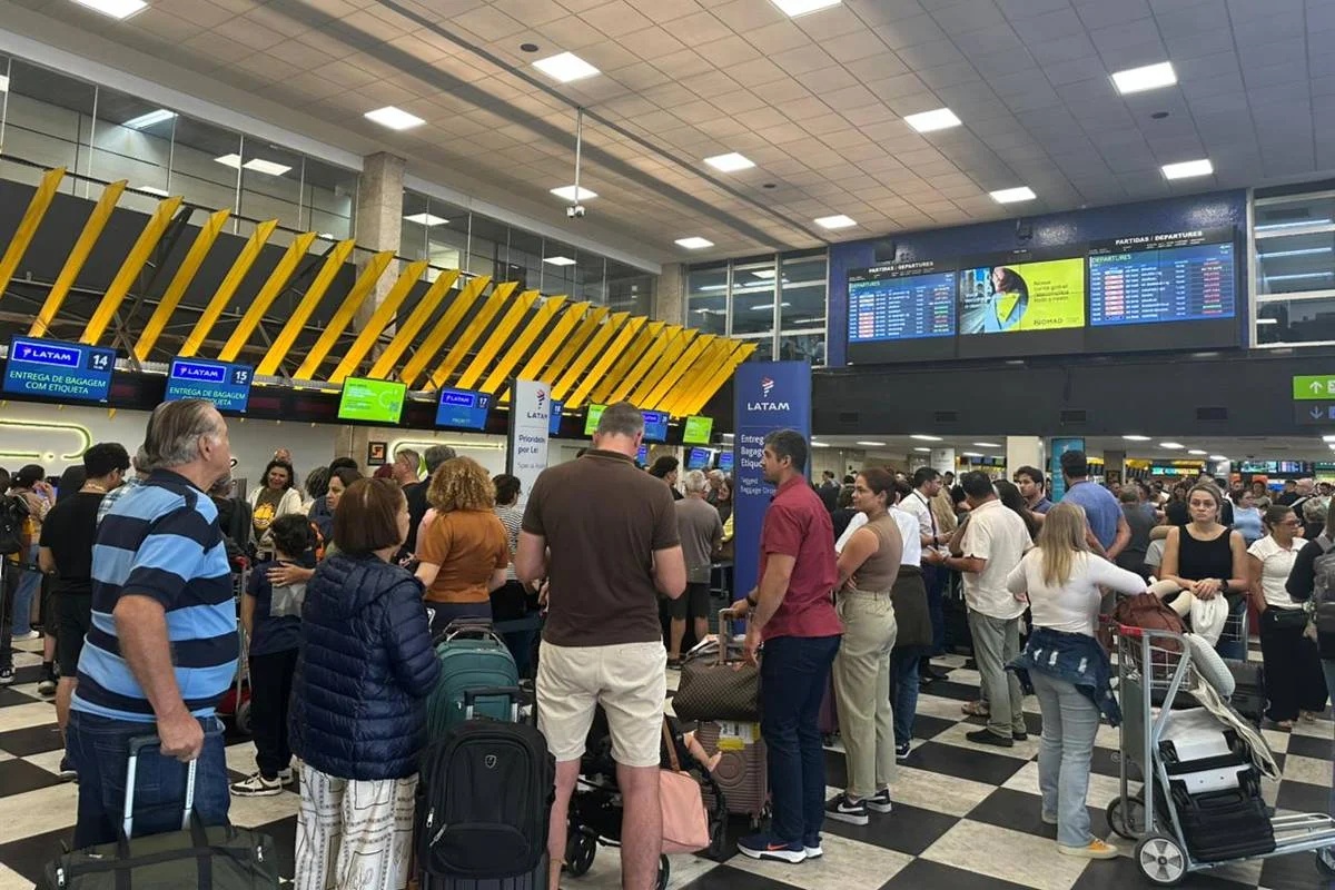 Brasil registra recorde de 68,3 milhões de passageiros em voos domésticos nos oito primeiros meses de 2026