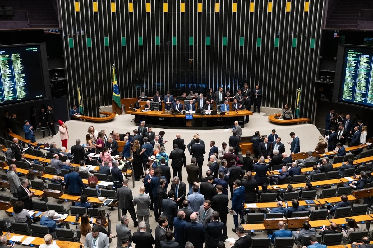 Câmara dos Deputados aprova criação da Universidade Federal da Fronteira Norte no Amapá