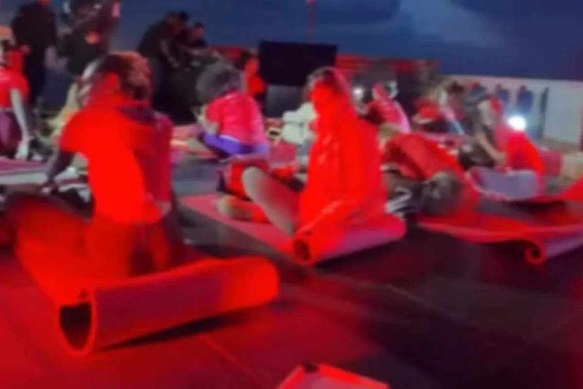 Ventania no Rio de Janeiro interfere em aula de ioga realizada aos pés do Cristo Redentor
