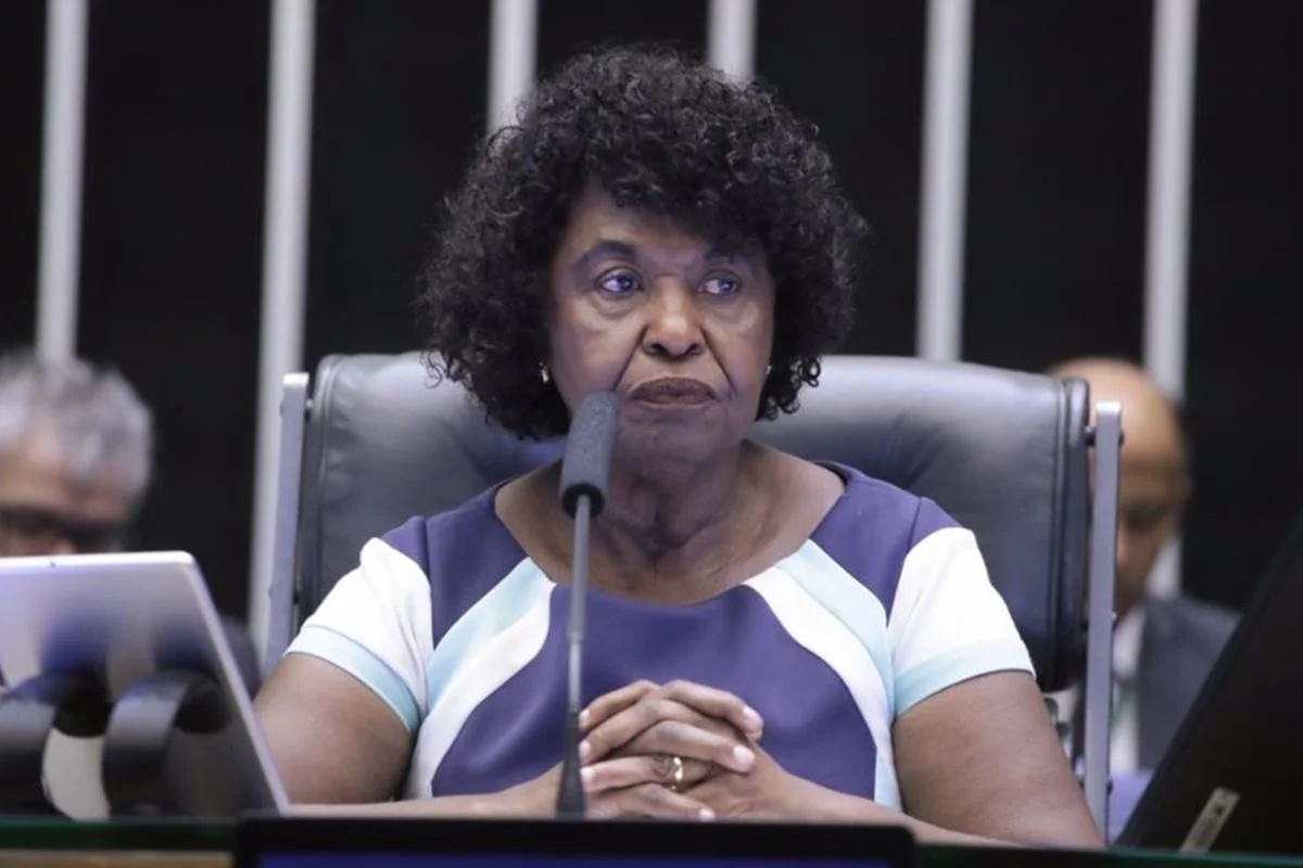 Pesquisa Quaest aponta Benedita da Silva à frente na disputa ao Senado pelo Rio de Janeiro; cinco candidatos estão tecnicamente empatados pela segunda vaga