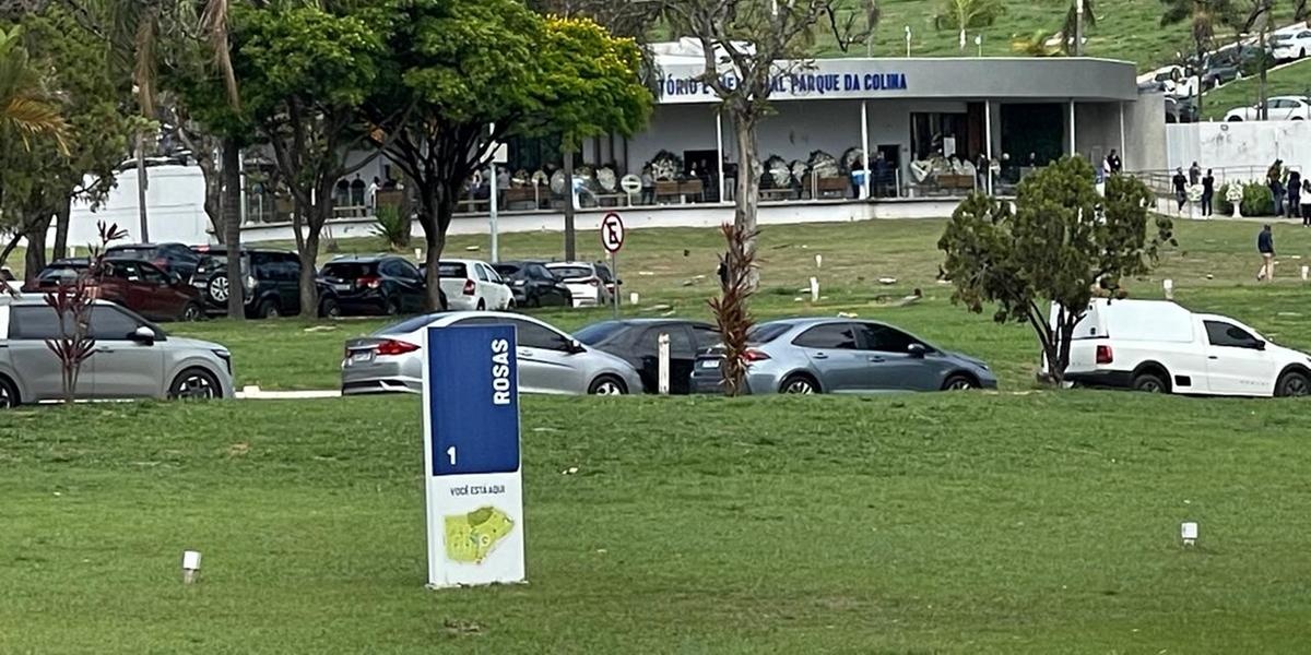 Velório de Bruno Avelar reúne familiares, amigos e figuras públicas em Belo Horizonte; chegada de jatinho de Neymar é registrada na Pampulha