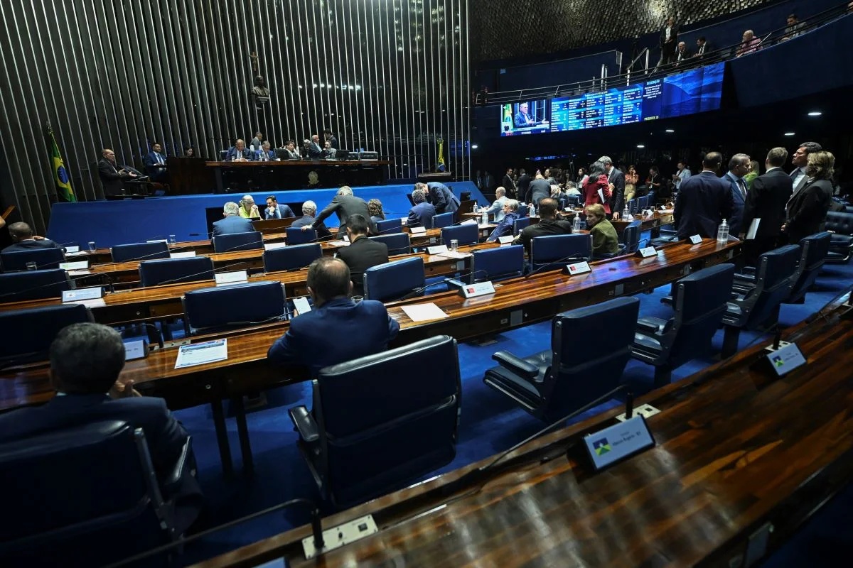 Senado aprova política nacional e incentivos para exploração e processamento de minerais críticos no Brasil