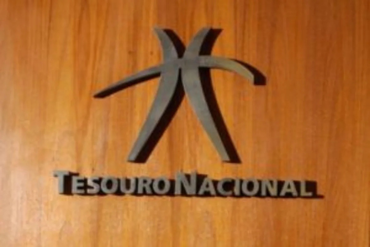 Investimentos no Tesouro Nacional atingem R$ 15 bilhões em agosto, com crescimento de investidores ativos