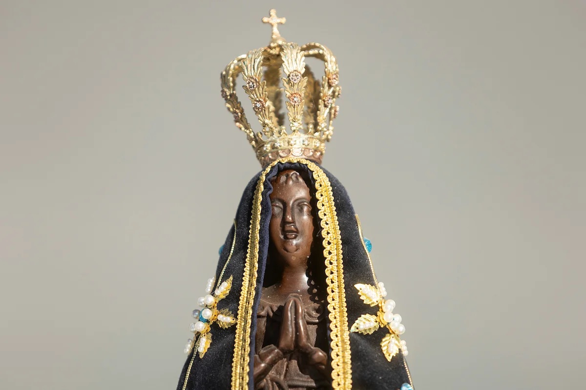 Polêmica envolvendo Nossa Senhora Aparecida na campanha presidencial de 2026 gera repercussão e ações judiciais