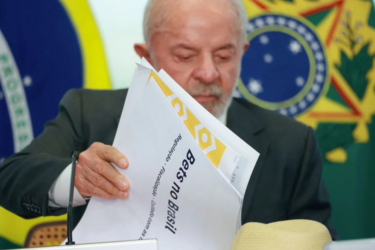 Lula assina Medida Provisória que proíbe apostas online e encaminha a questão ao Congresso