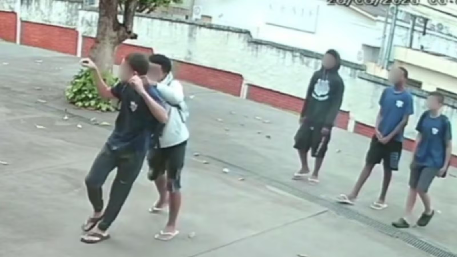 Polícia investiga seis adolescentes suspeitos de agressão e abuso sexual a estudante em escola de Uberlândia