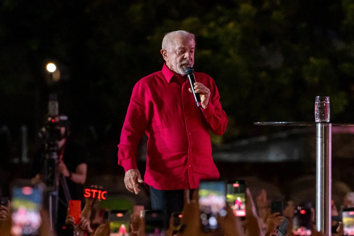 Lula deve ausentar-se de debate na TV Globo às vésperas do 1º turno das eleições presidenciais