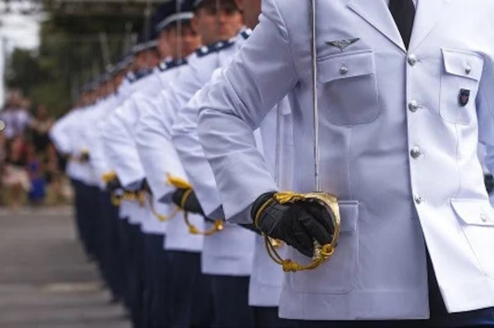 Militar da Aeronáutica é encontrado sem roupas e com ferimentos após suposto assalto em Lagoa Santa