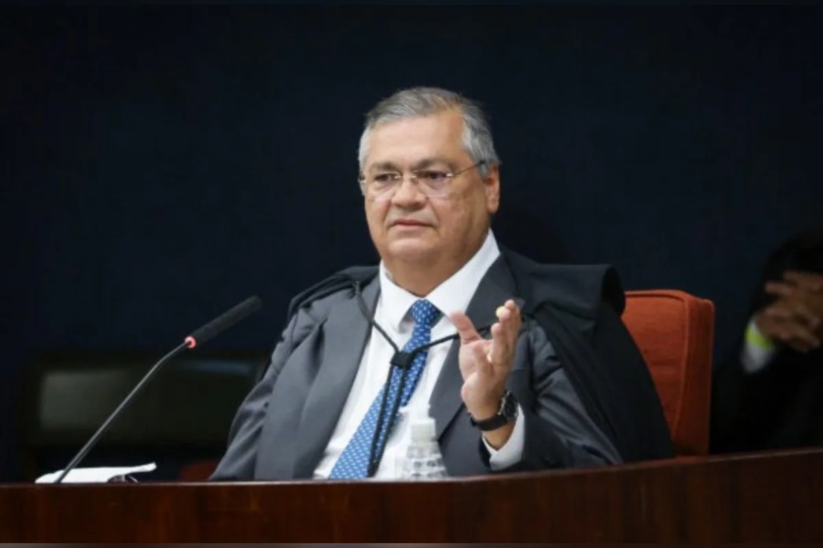 Polícia Federal abre inquérito para apurar ataques a símbolos religiosos determinados por ministro do STF