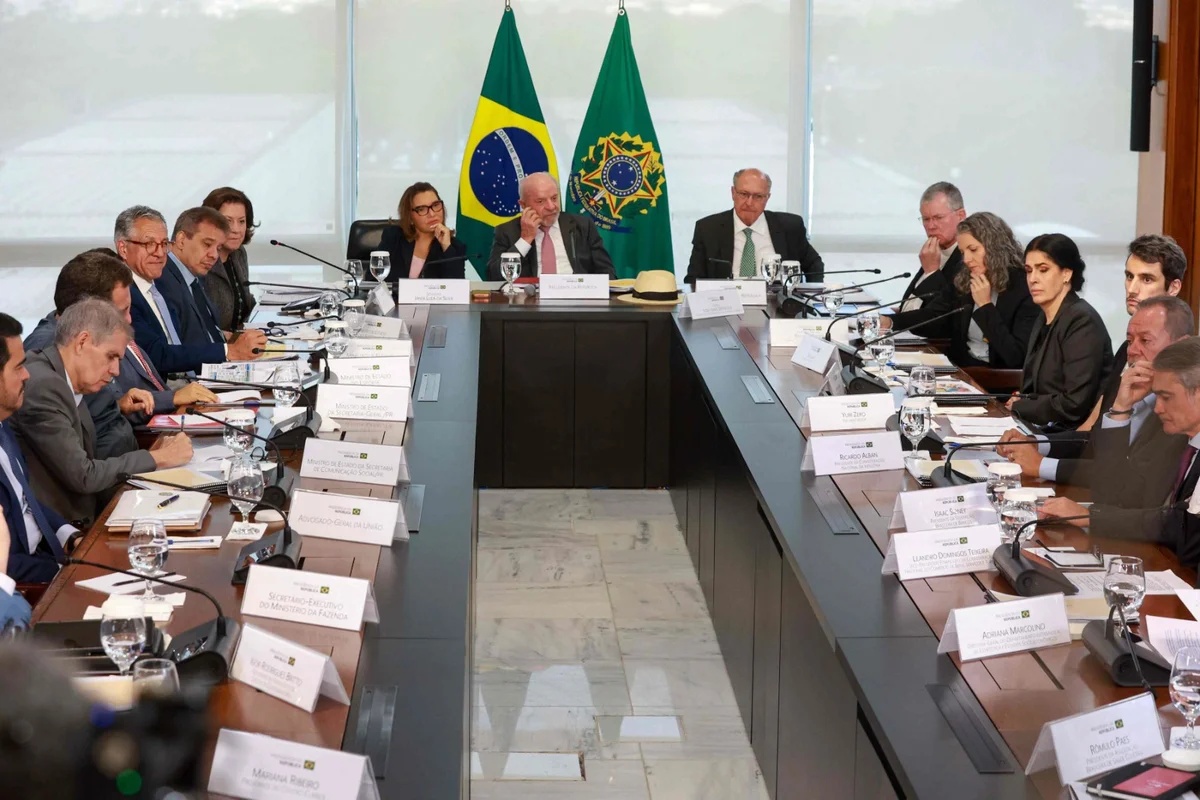 Lula reúne entidades da sociedade civil e setores religiosos para discutir impactos das apostas esportivas online
