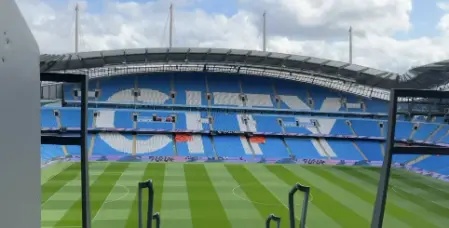 Manchester City enfrenta Coventry neste sábado pela terceira rodada da Premier League