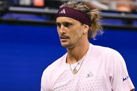 Alexander Zverev supera Lorenzo Sonego em cinco sets na estreia do US Open e estabelece recorde em Grand Slam