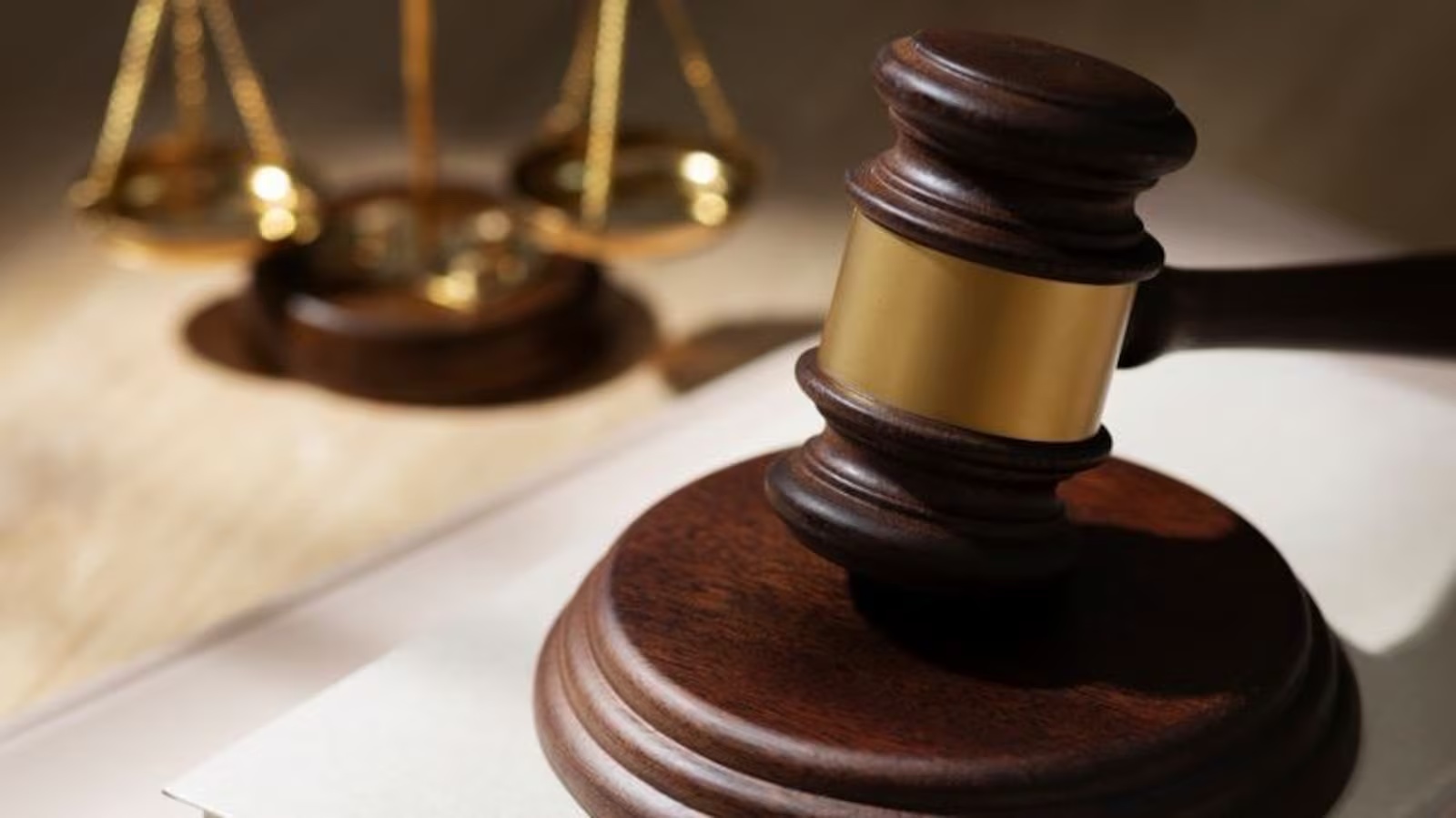 Justiça de Minas Gerais revoga demissão por justa causa de trabalhador preso por dois meses