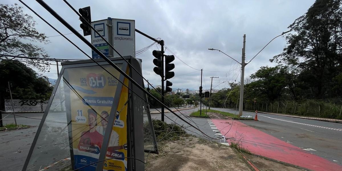 Temporal mantém 45 mil unidades consumidoras sem energia em Belo Horizonte