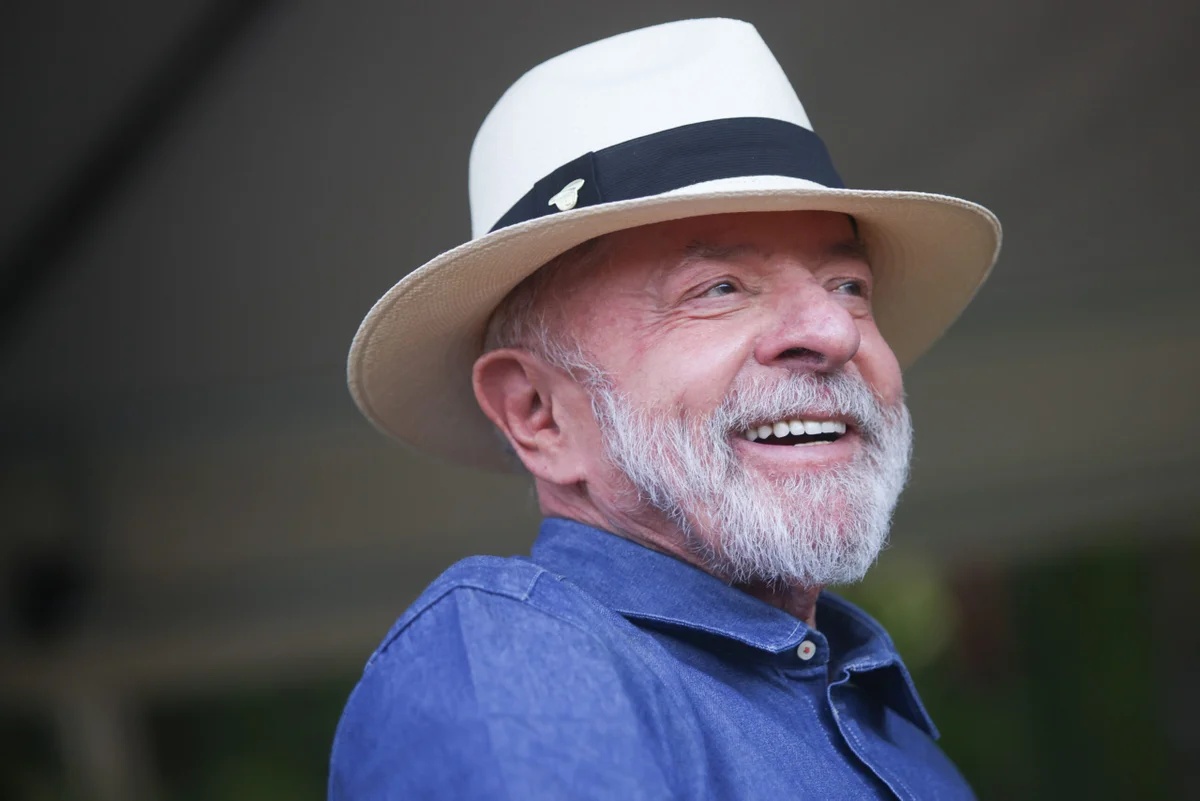 Reeleito para o quarto mandato, Lula completa 81 anos após vitória histórica sobre Flávio Bolsonaro