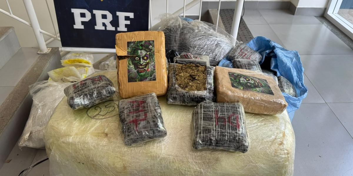 Polícia apreende 110 kg de maconha com estampa do Coringa na BR-381 em Contagem