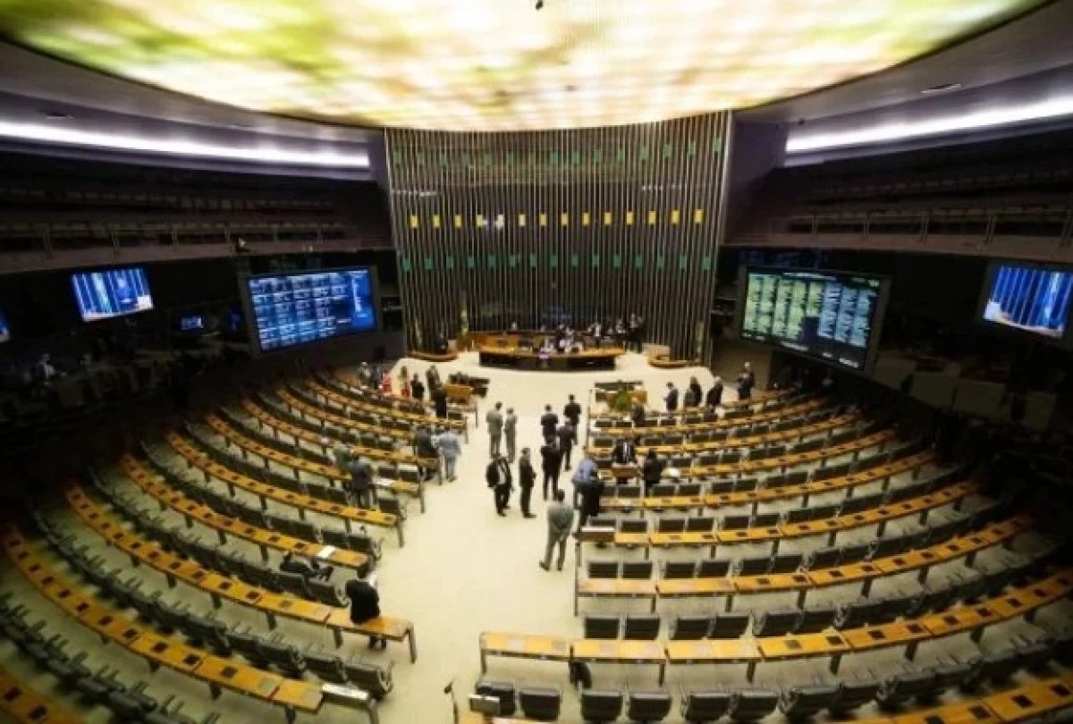 Câmara aprova aumento do adicional de fronteira para R$ 191 por dia