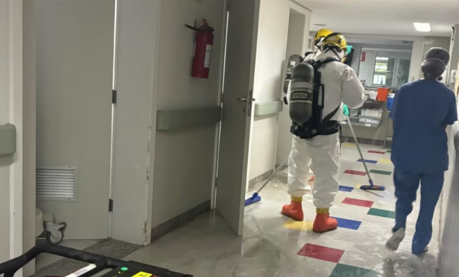 Ala pediátrica da Santa Casa de Belo Horizonte é evacuada após vazamento de ácido
