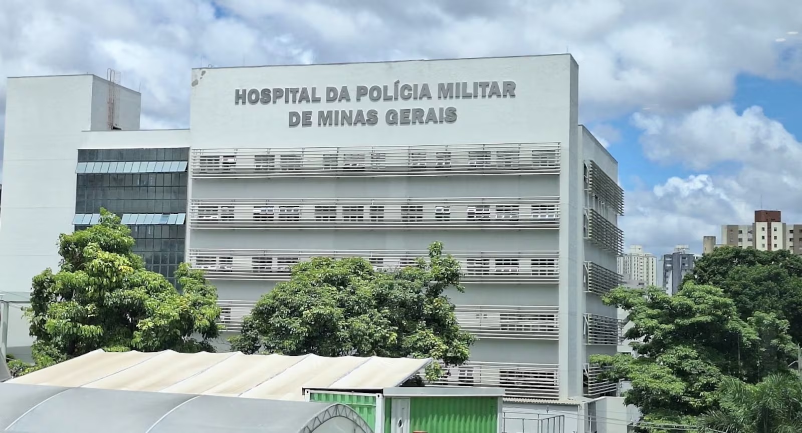 Cabo da Polícia Militar é baleado durante tentativa de roubo em Contagem, na Grande Belo Horizonte