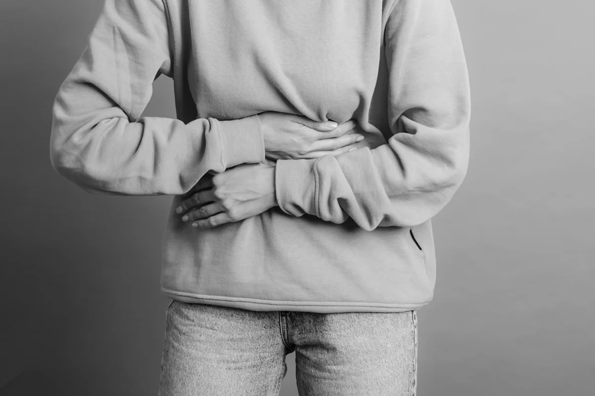 Mulher de 42 anos descobre feto calcificado no abdômen após três anos de dores