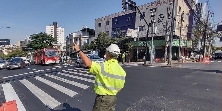 Corridas, festas e procissão de Finados provocam interdições e desvios no trânsito de Belo Horizonte