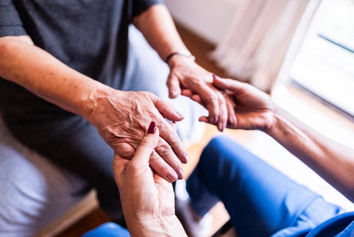 Japão realiza primeiro transplante de células-tronco iPS contra a doença de Parkinson